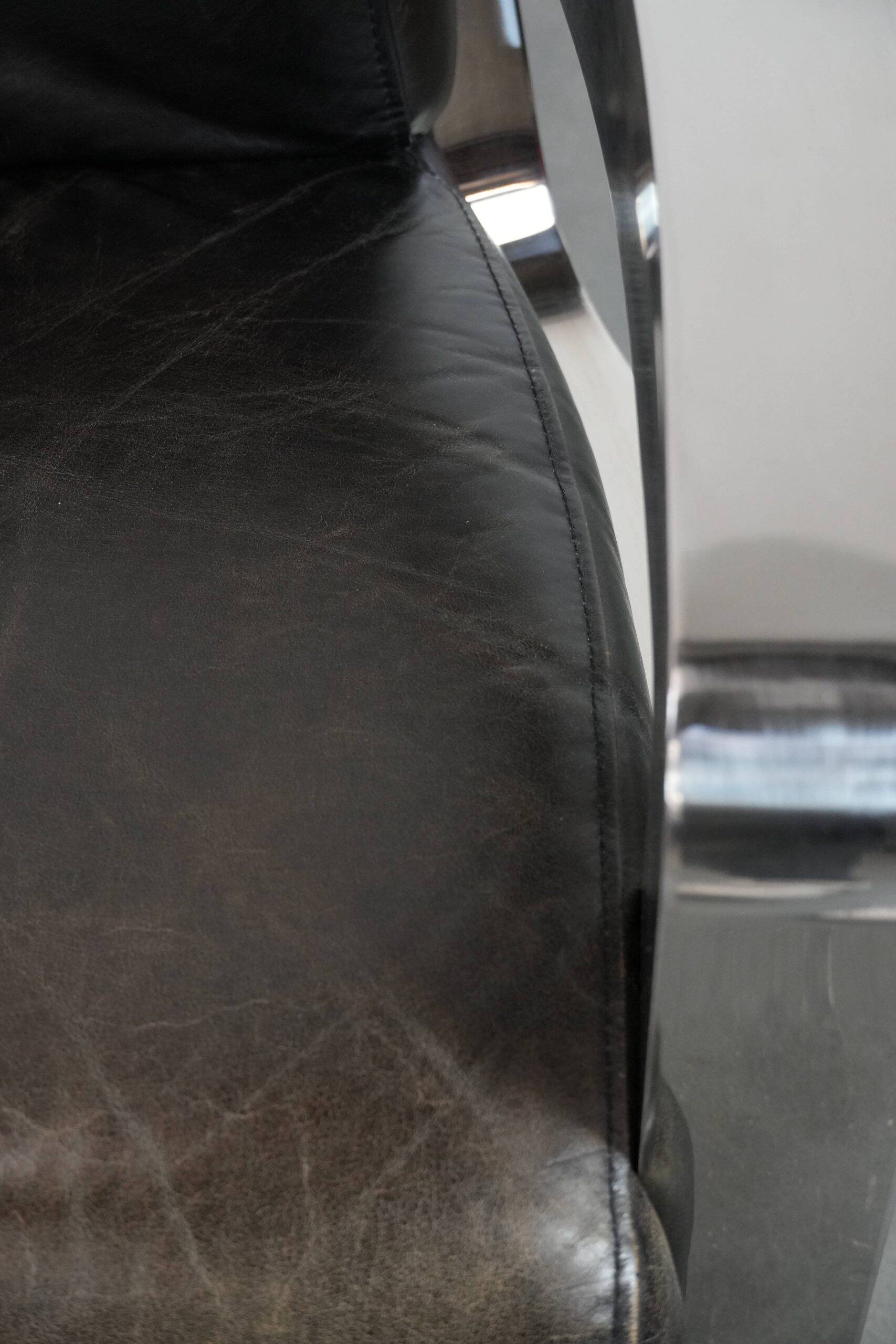 Unique design Aviator armchair with an aluminium frame