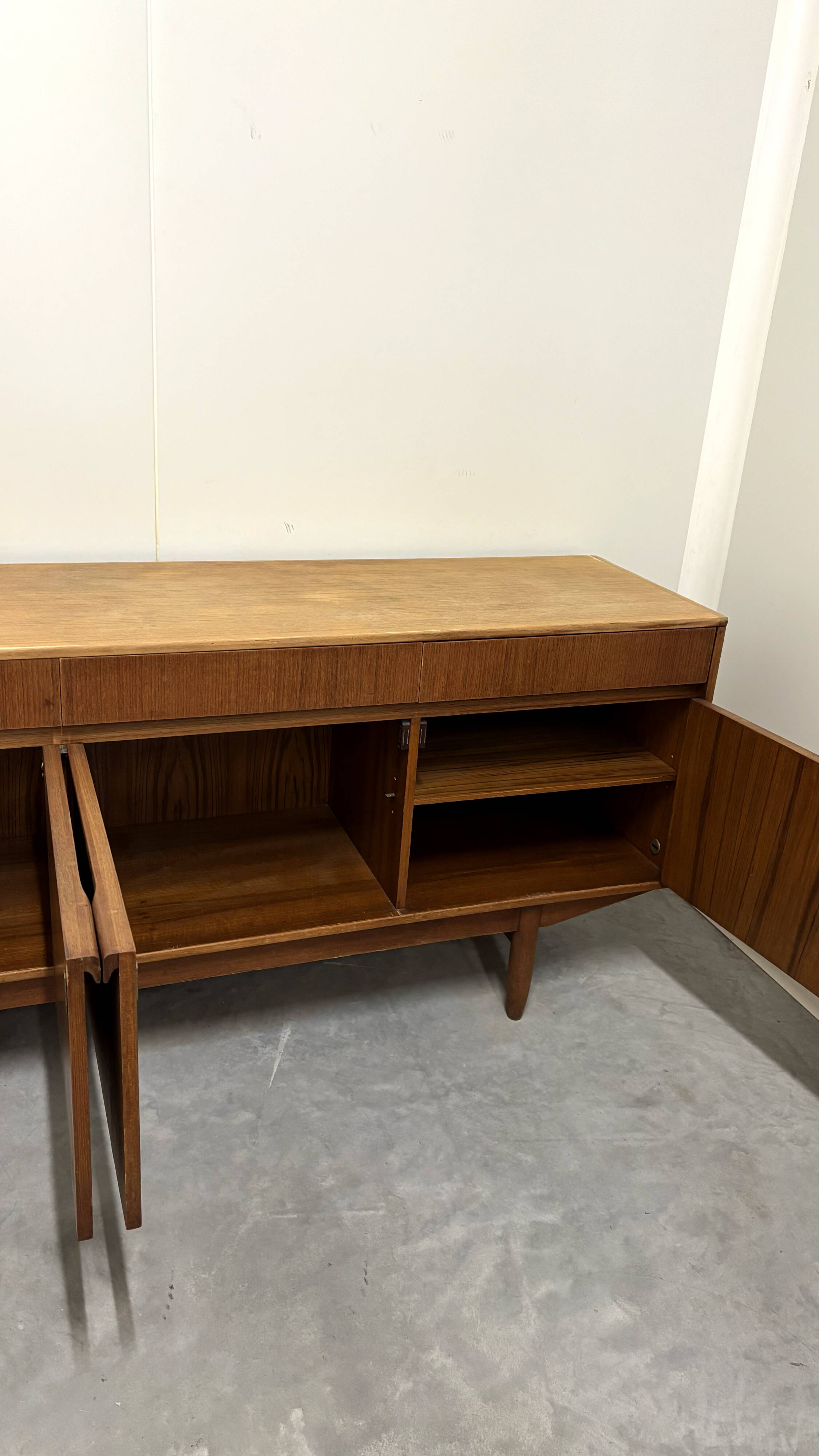 1960s Vintage Scandinavian Buffet Enfilade