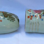 Paire de vases muraux céladon asiatiques, fin 19è siècle