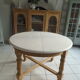 Round table with 1 extension oak base tray and patinated extension pearl gray.