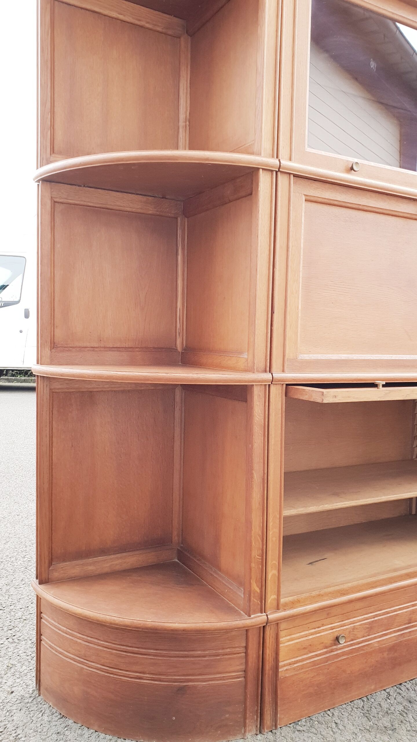 Vintage notary library