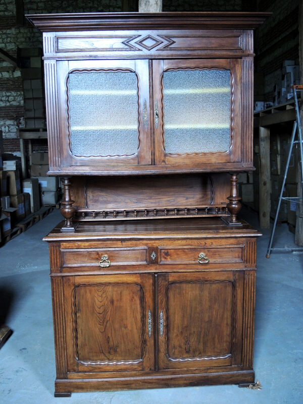 Ancien buffet 3-corps en bois massif