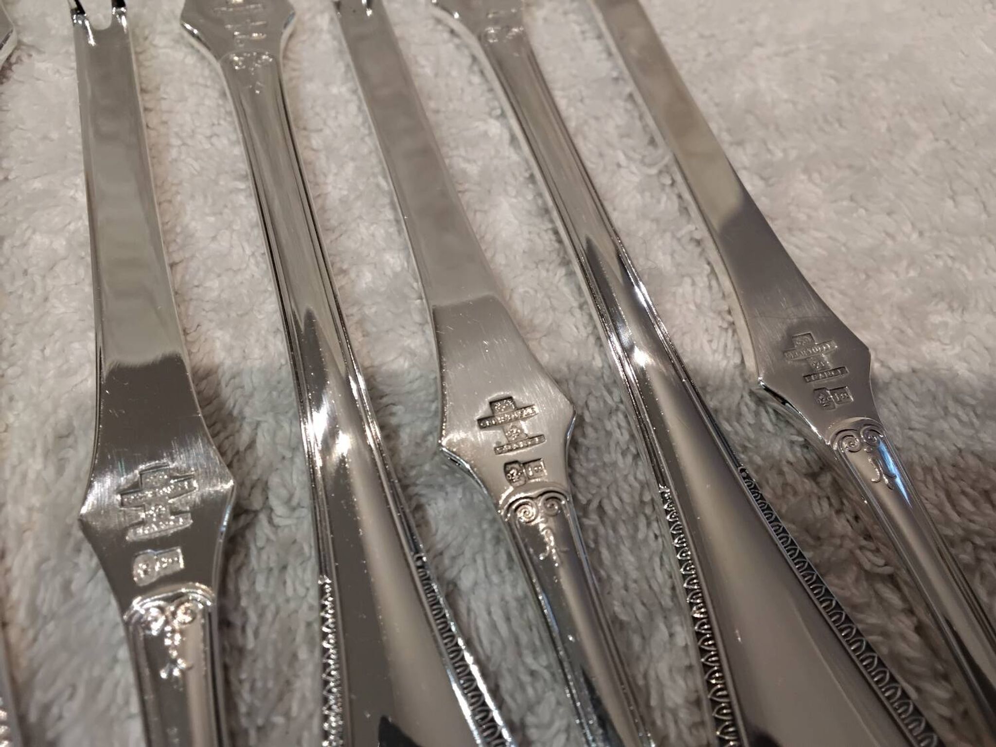 6 silver-plated metal lobster picks by Christofle Malmaison, 18cm