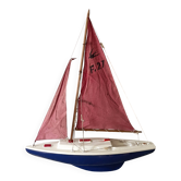 F27 VP50 basin sailboat from the French brand Giraud Sauveur.
