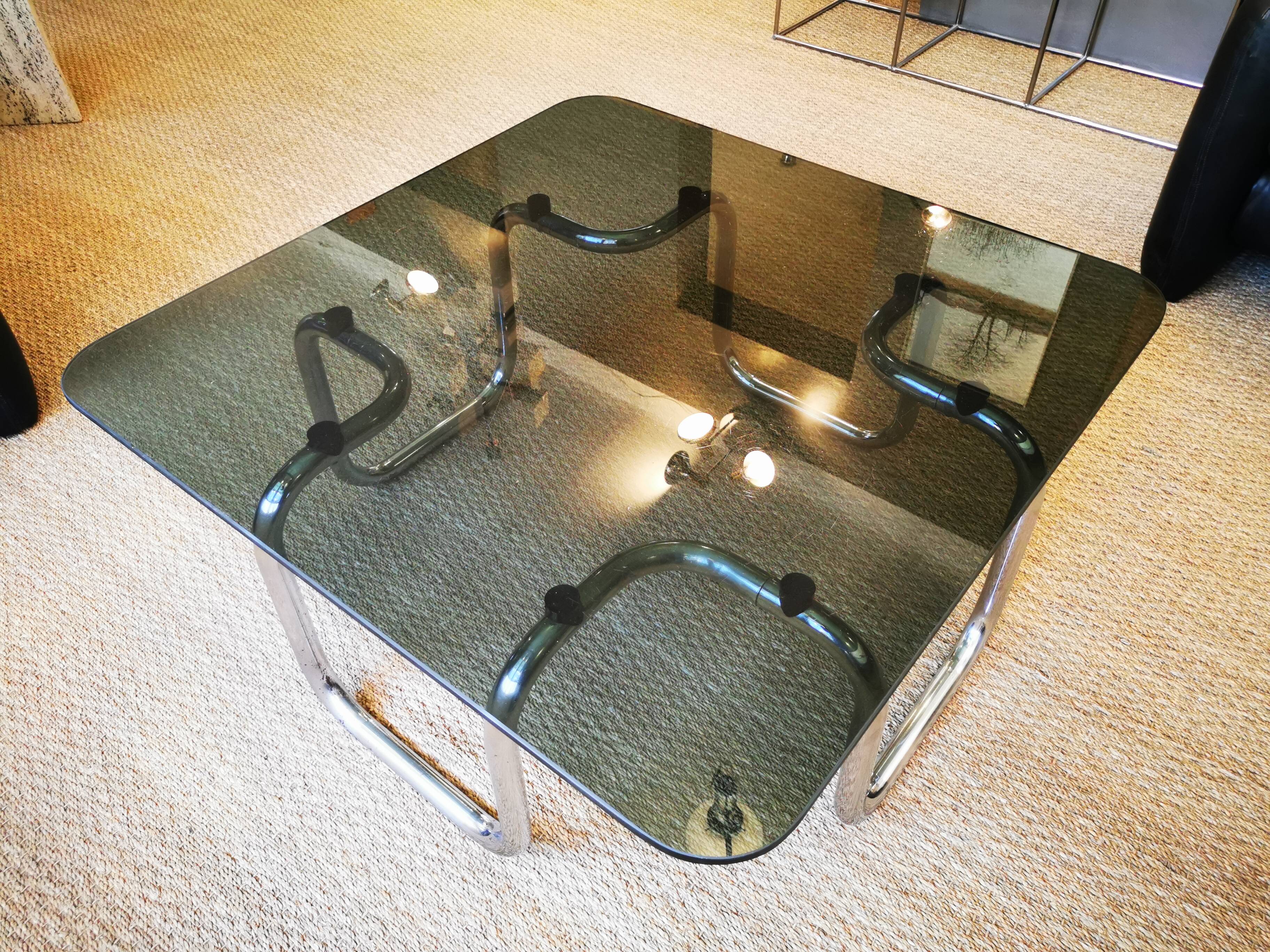 Italian design coffee table, Bauhaus style, 70s