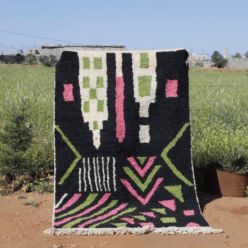 Moroccan Berber rug, decorated, 250cm x 150cm