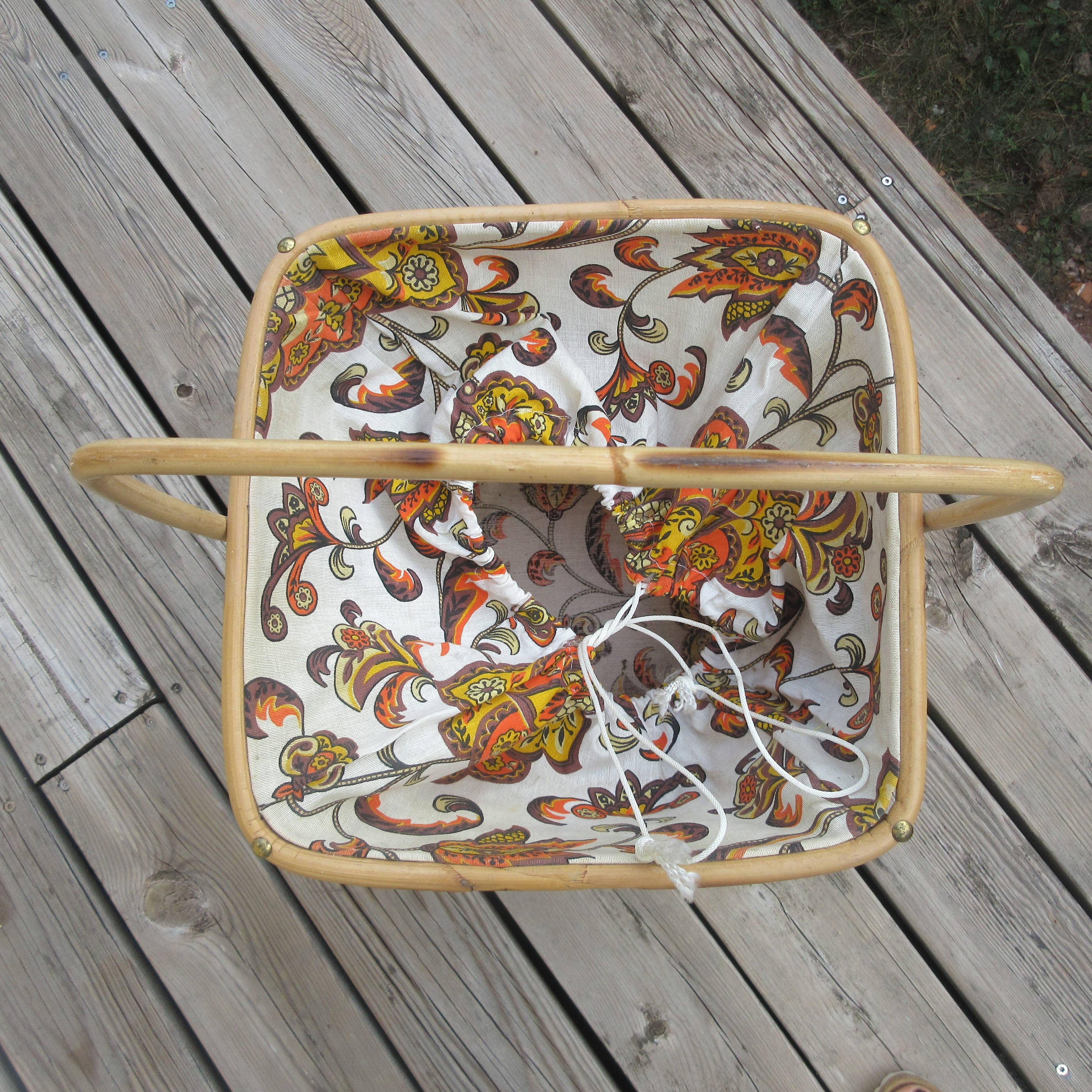 Vintage rattan toy basket/toy basket