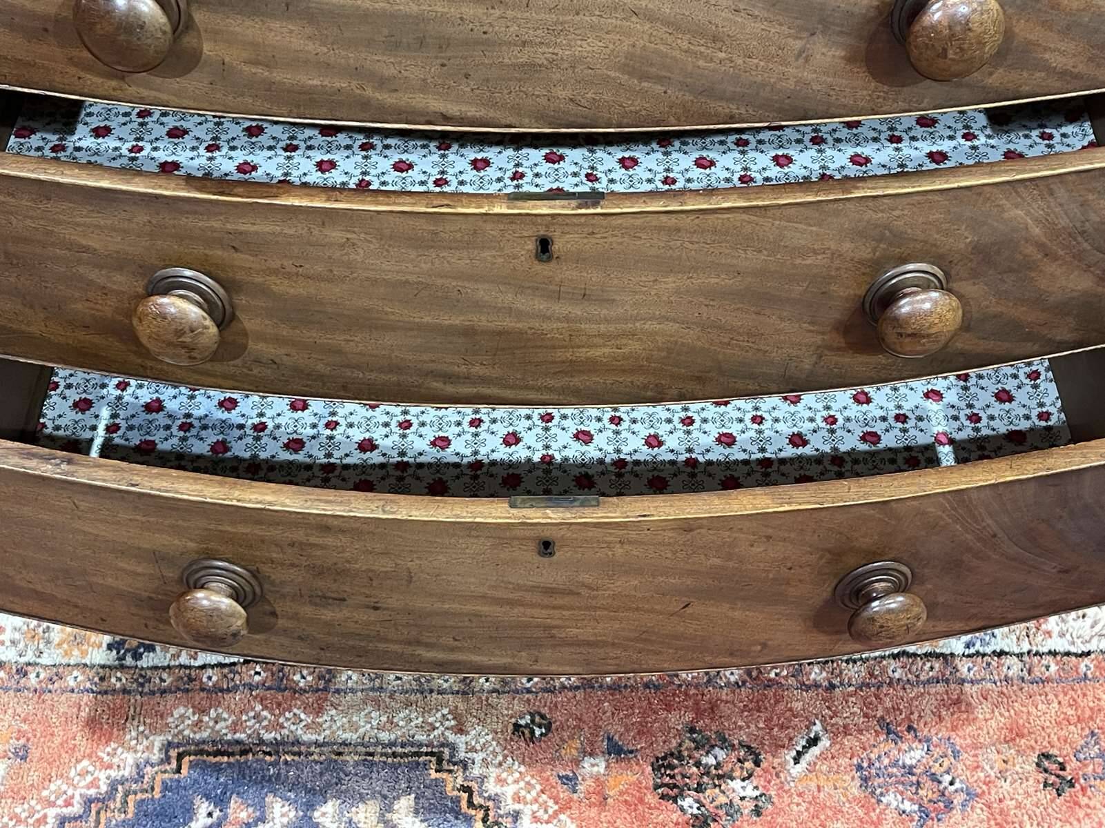 19th century Victorian mahogany chest of drawers
