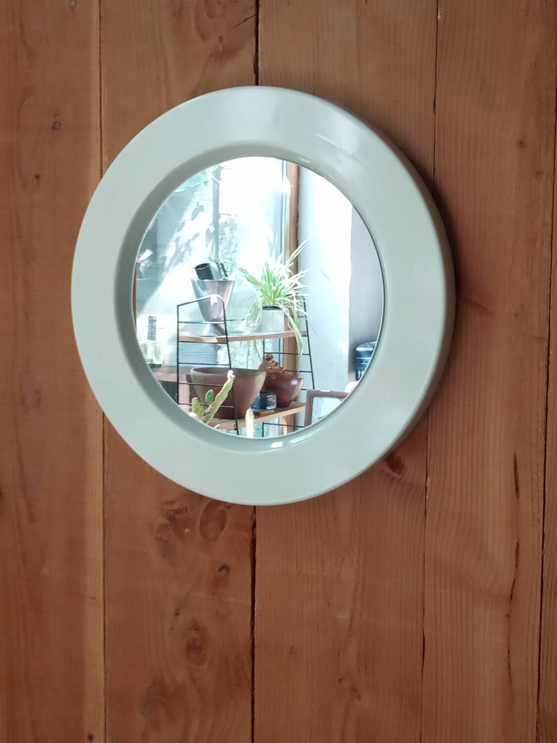 Miroir en plastique années "60",  55 cm