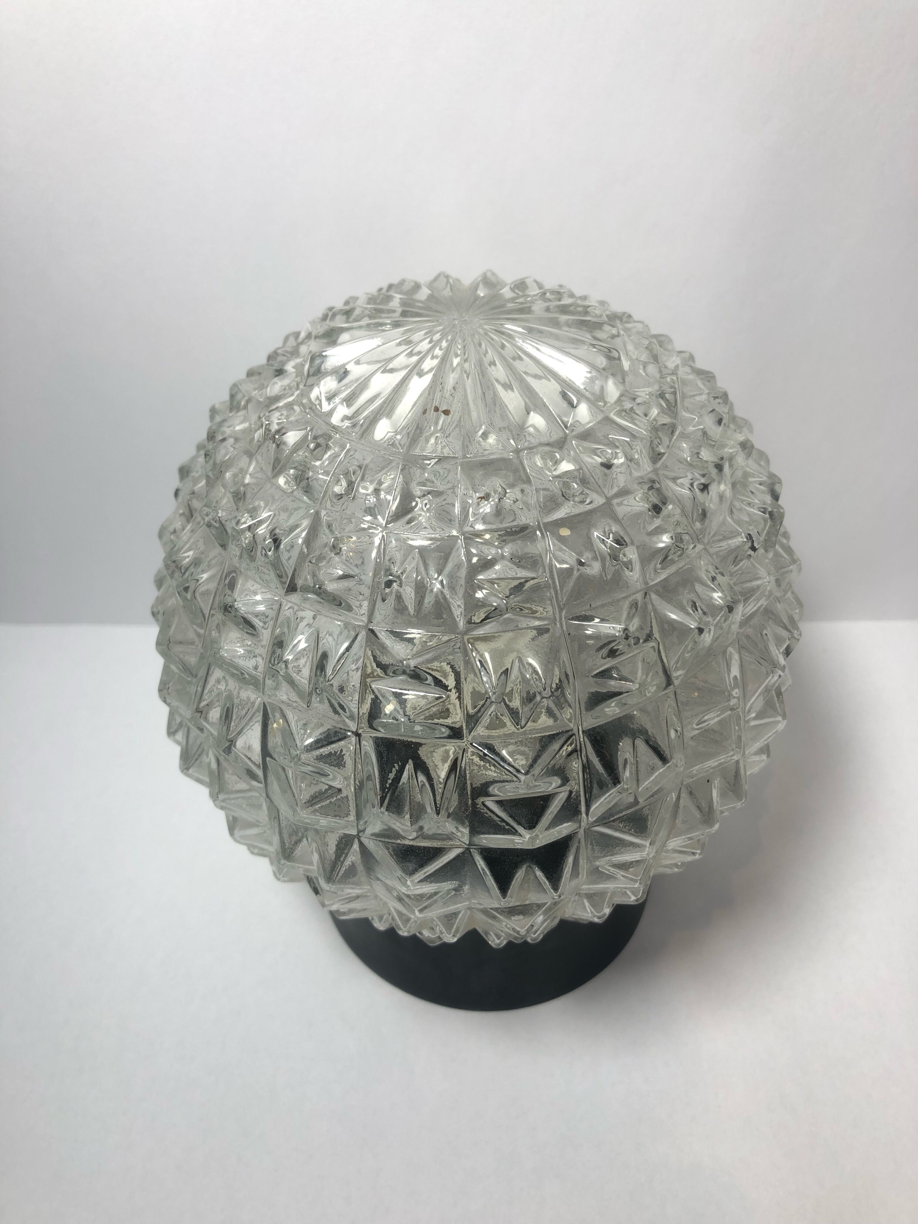 Chiseled glass ceiling lamp