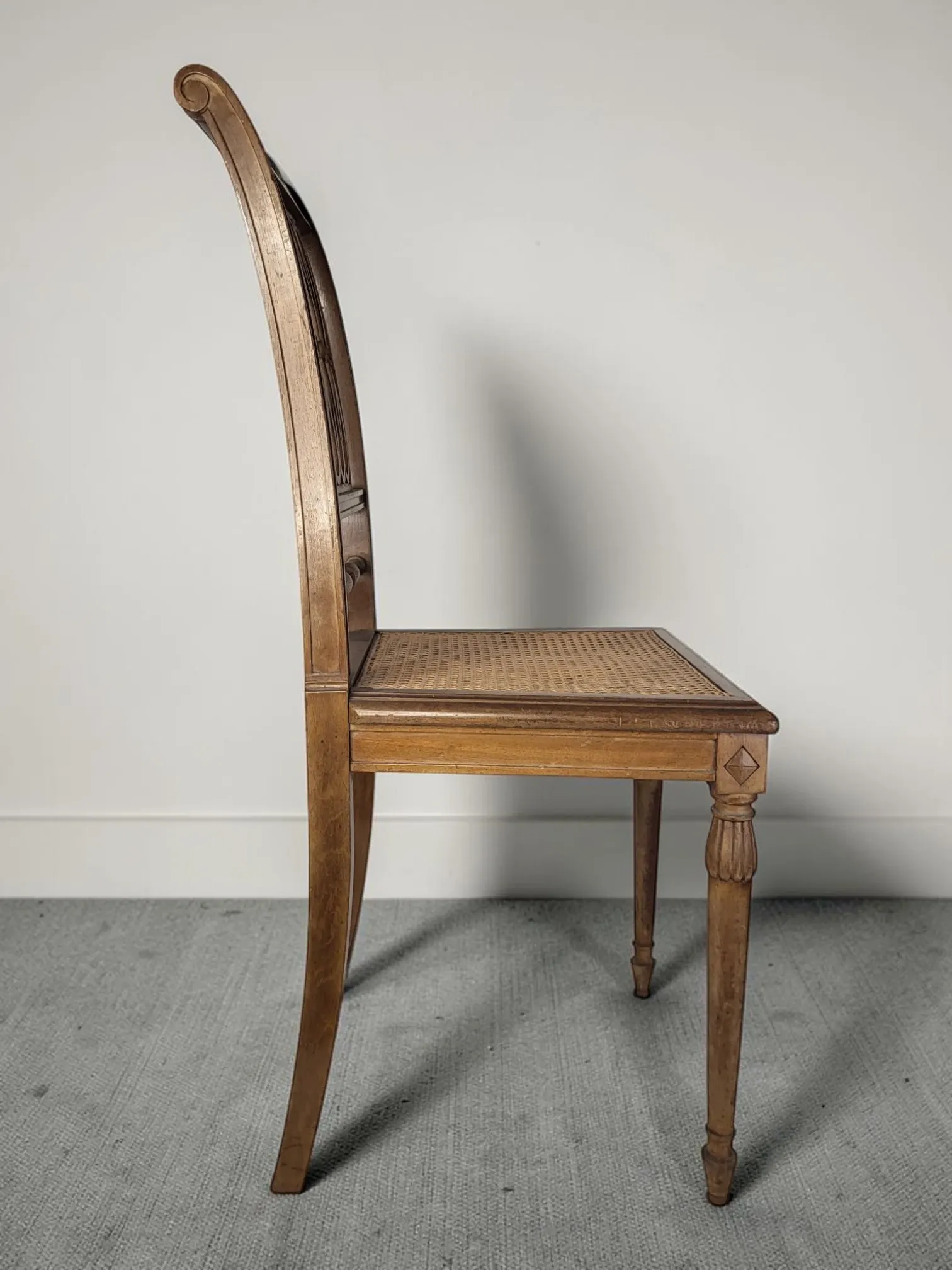 Caned chair Directoire / Louis XVI style