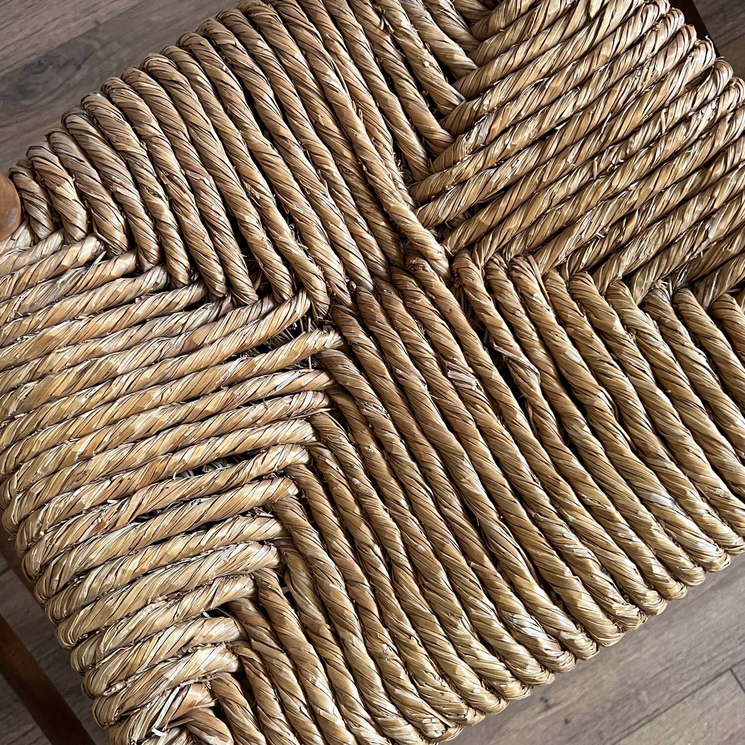 4 Folk Art chairs in wood and straw
