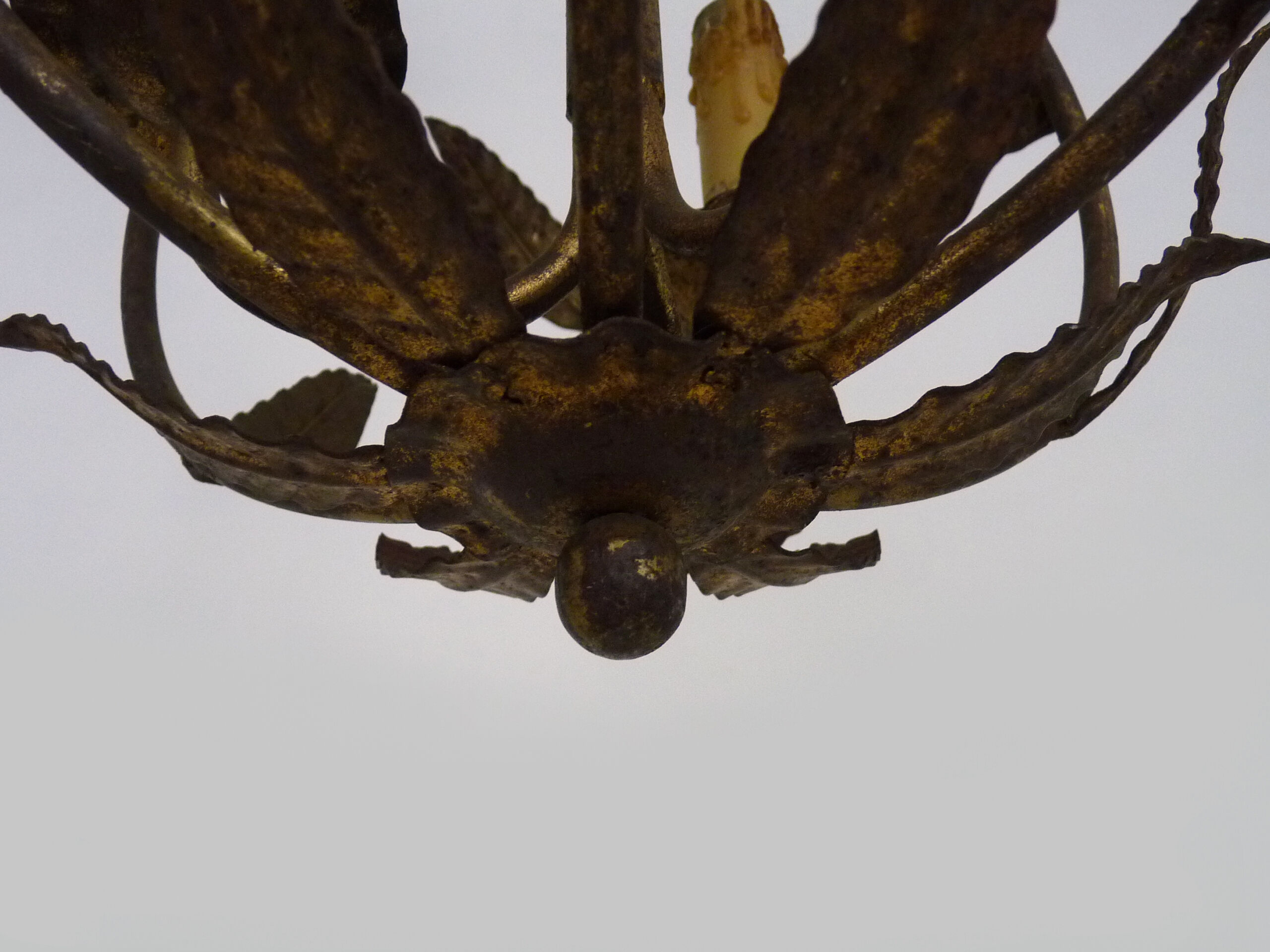 Vintage cage chandelier in aged golden metal and foliage, antique lighting, 3-burner chandelier. Year 60