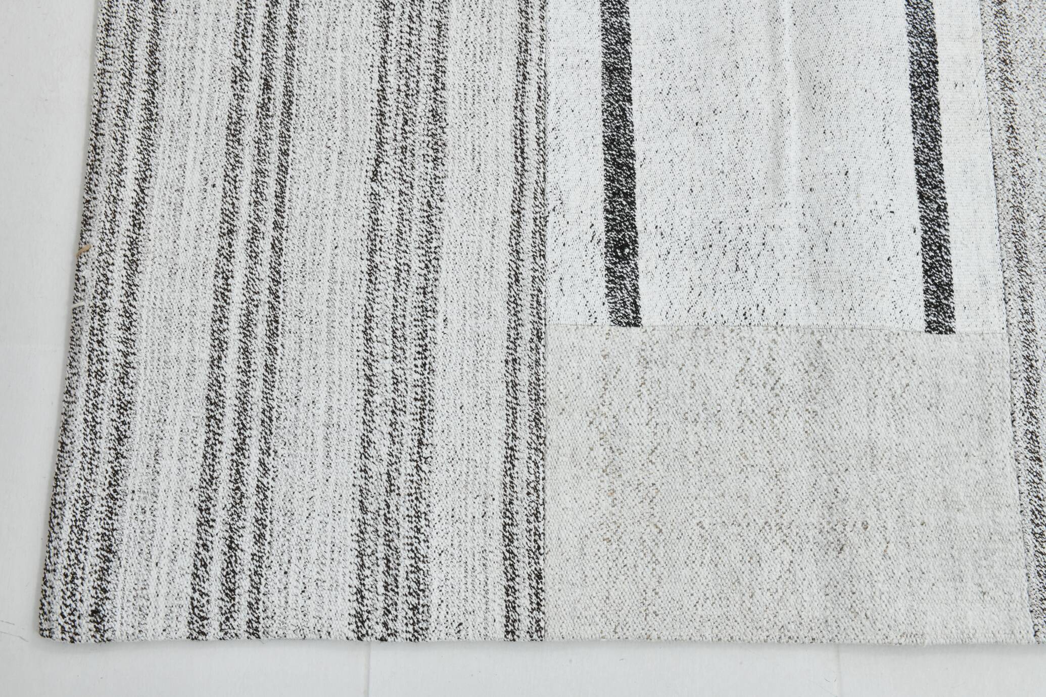8x10 Contemporary White & Gray Solid Kilim Rug, 258x309Cm