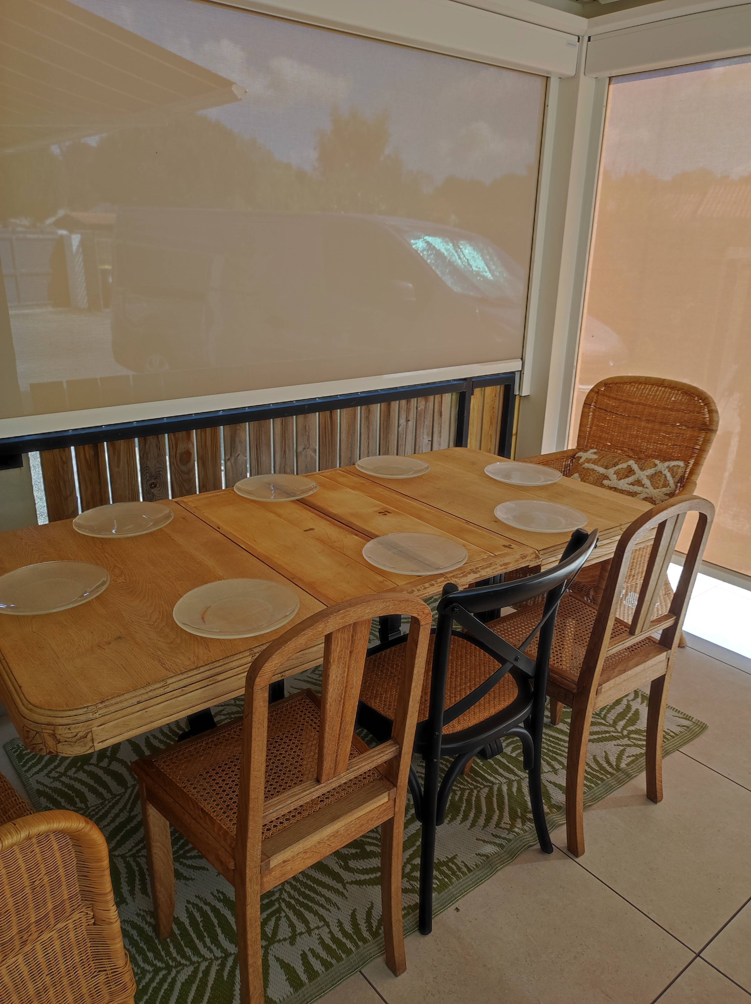 Dining room table