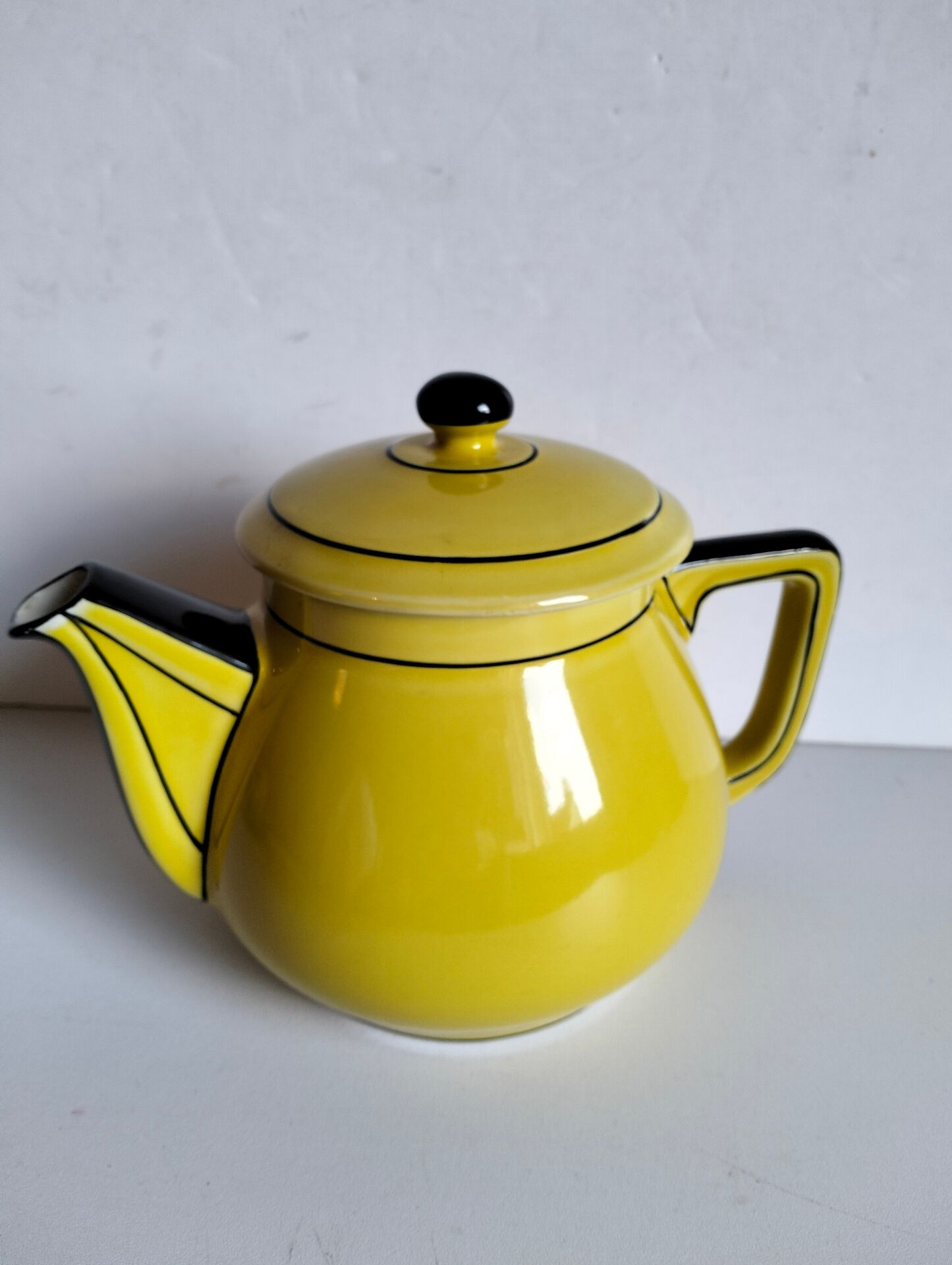 Yellow Art Deco teapot
