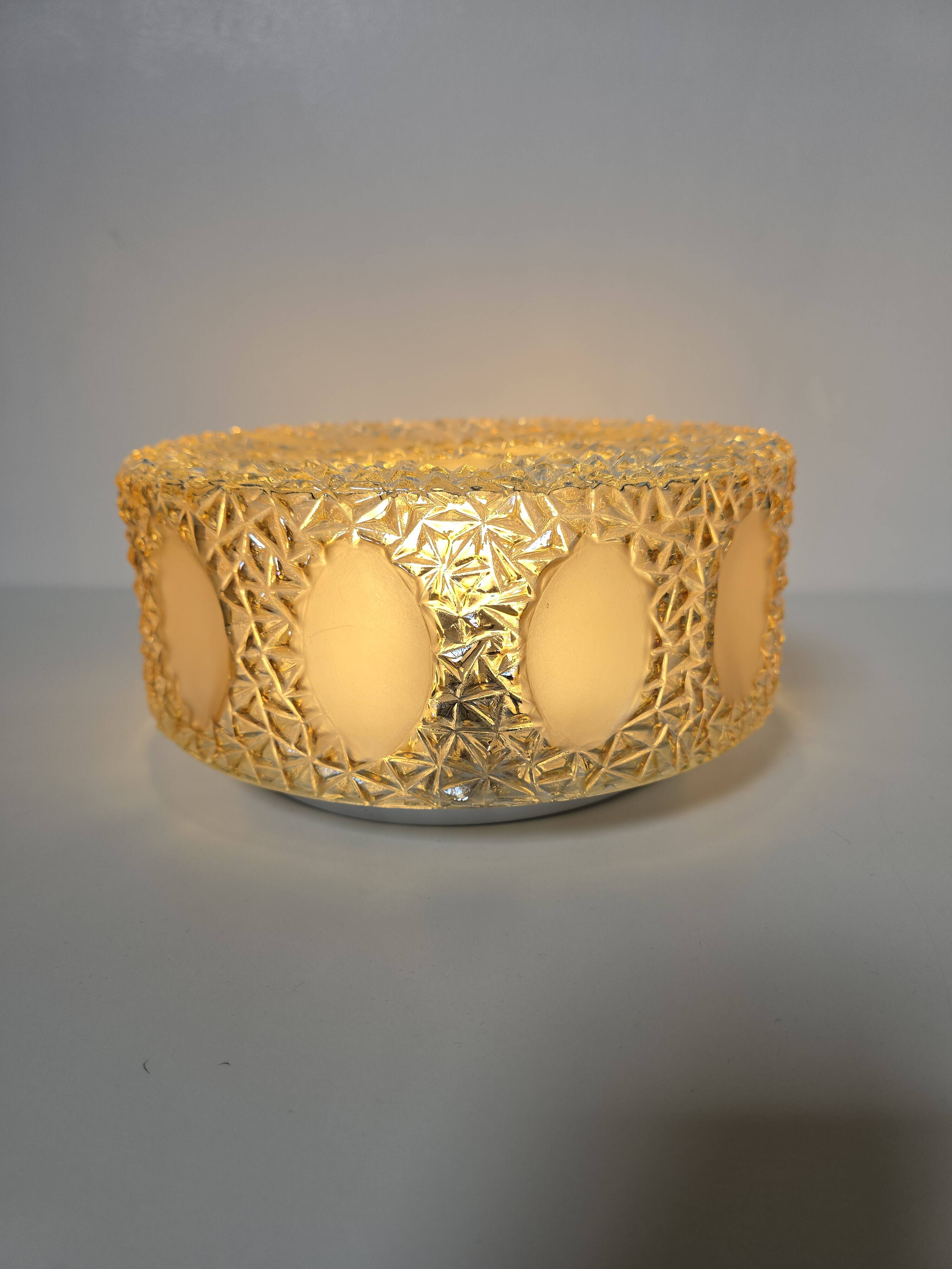 Plafonnier applique vintage Elgo 1970