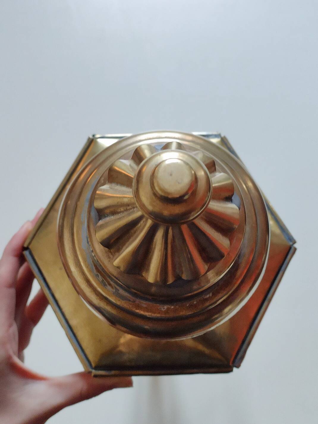 Electrified wall lamp cab lantern brass old engraved glass