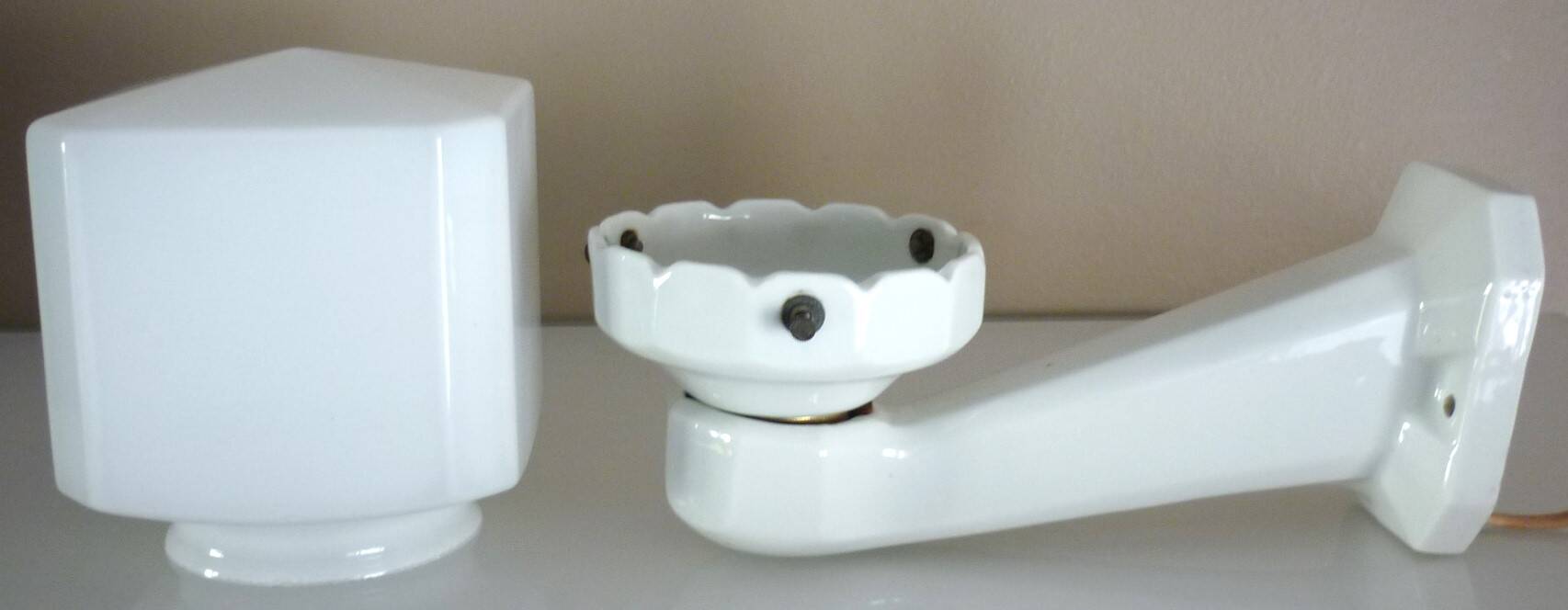 Antique wall light, porcelain and opaline glass, Art Deco period