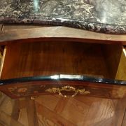Flowers 18th century marquetry curved Dresser