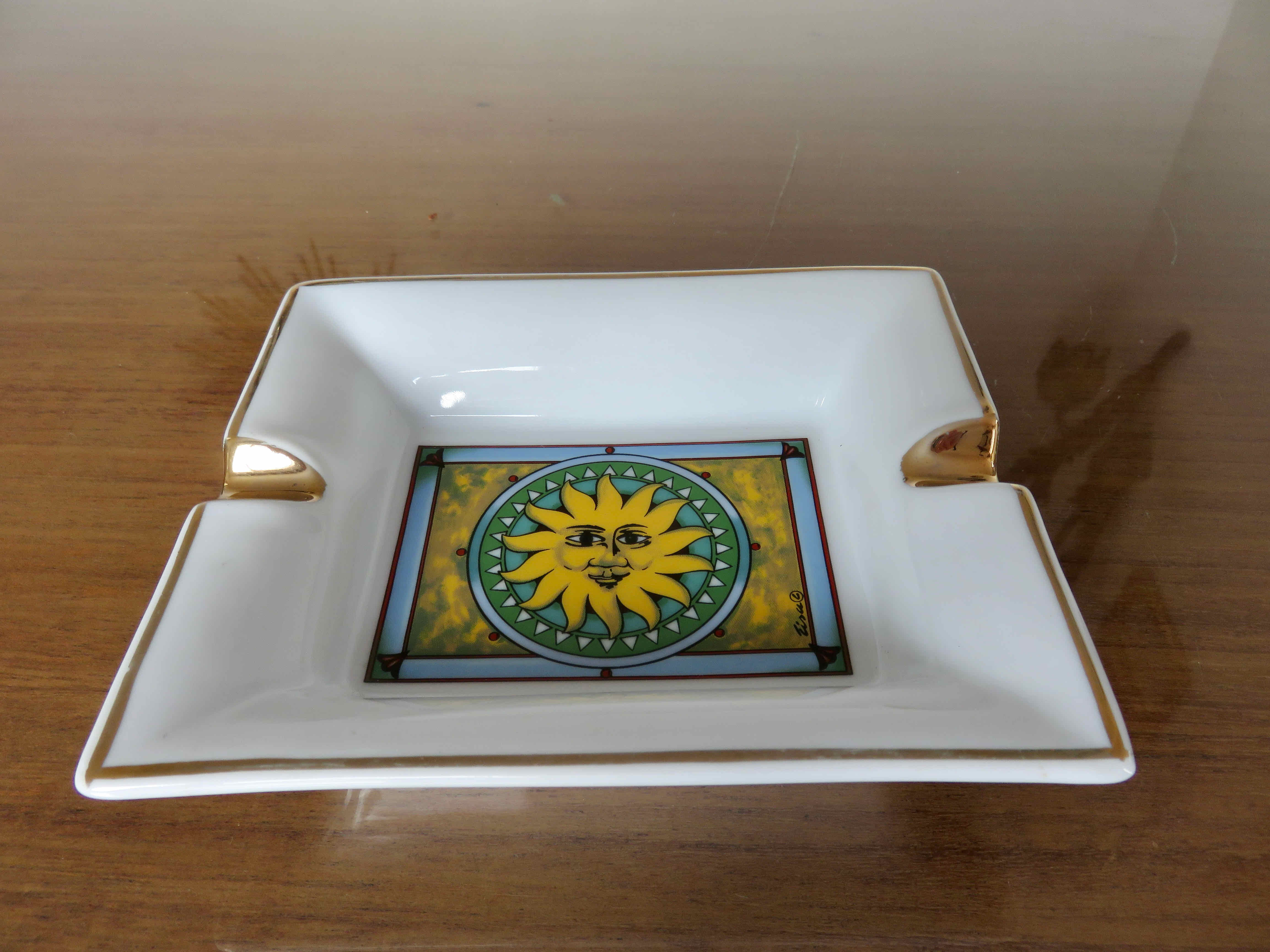 Ashtray "sun" porcelain 80s