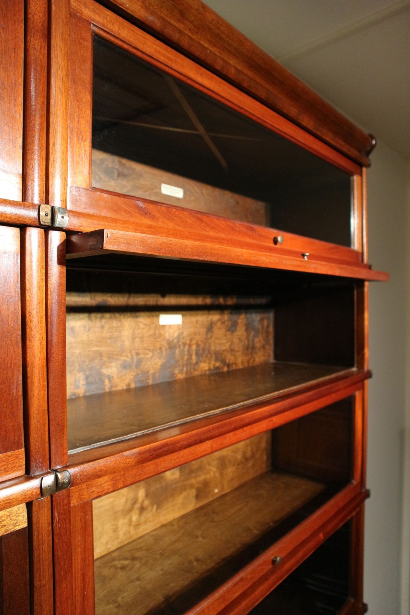 Bibliothèque Globe Wernicke en acajou antique
