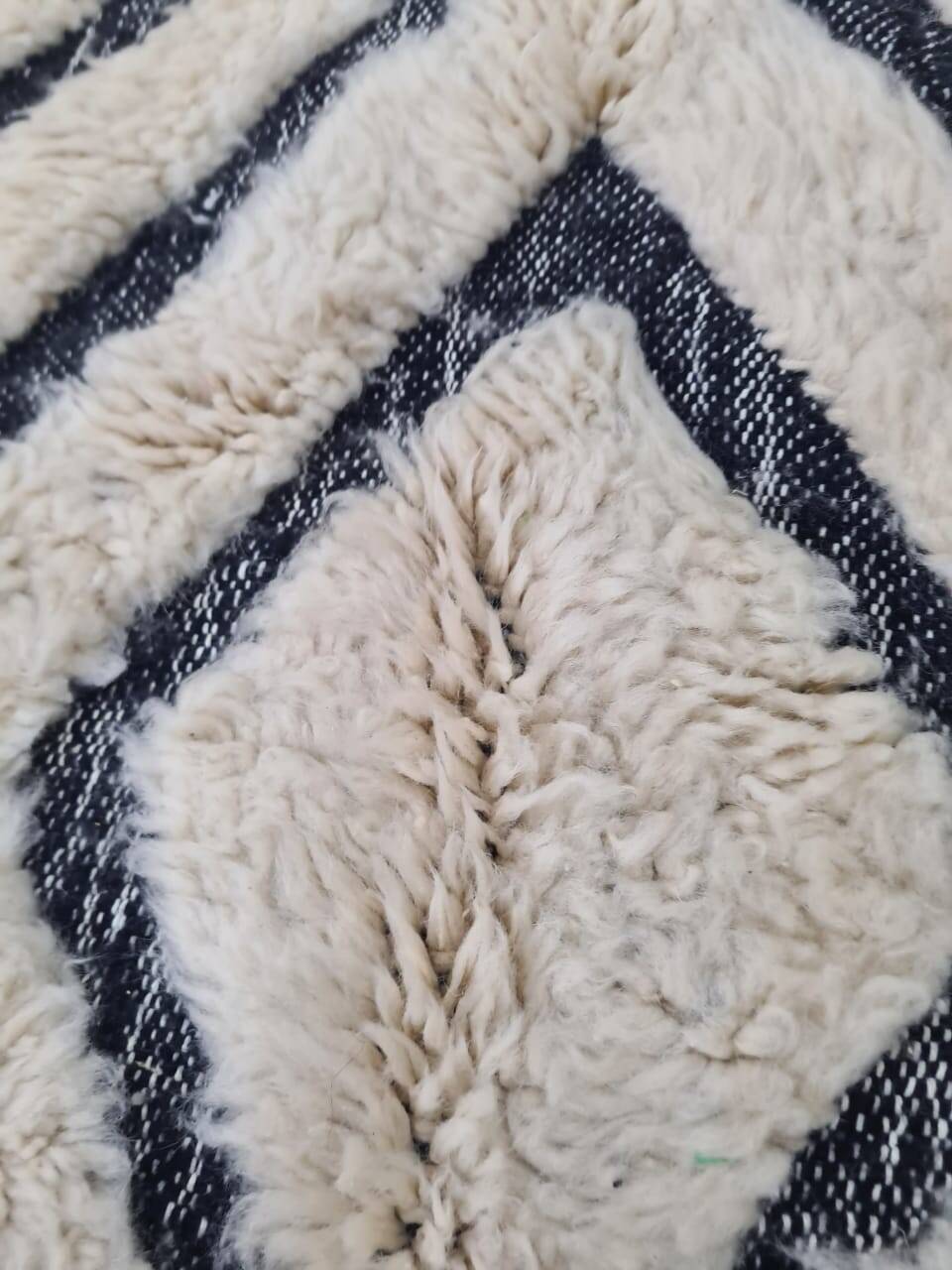 Handmade wool Berber rug 300X200 cm