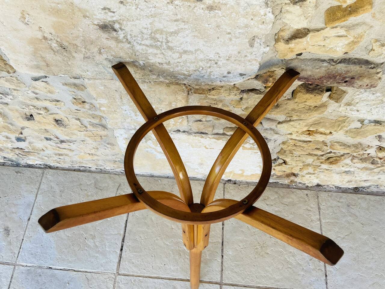 Vintage coat rack on legs by Baumann, circa 60s.