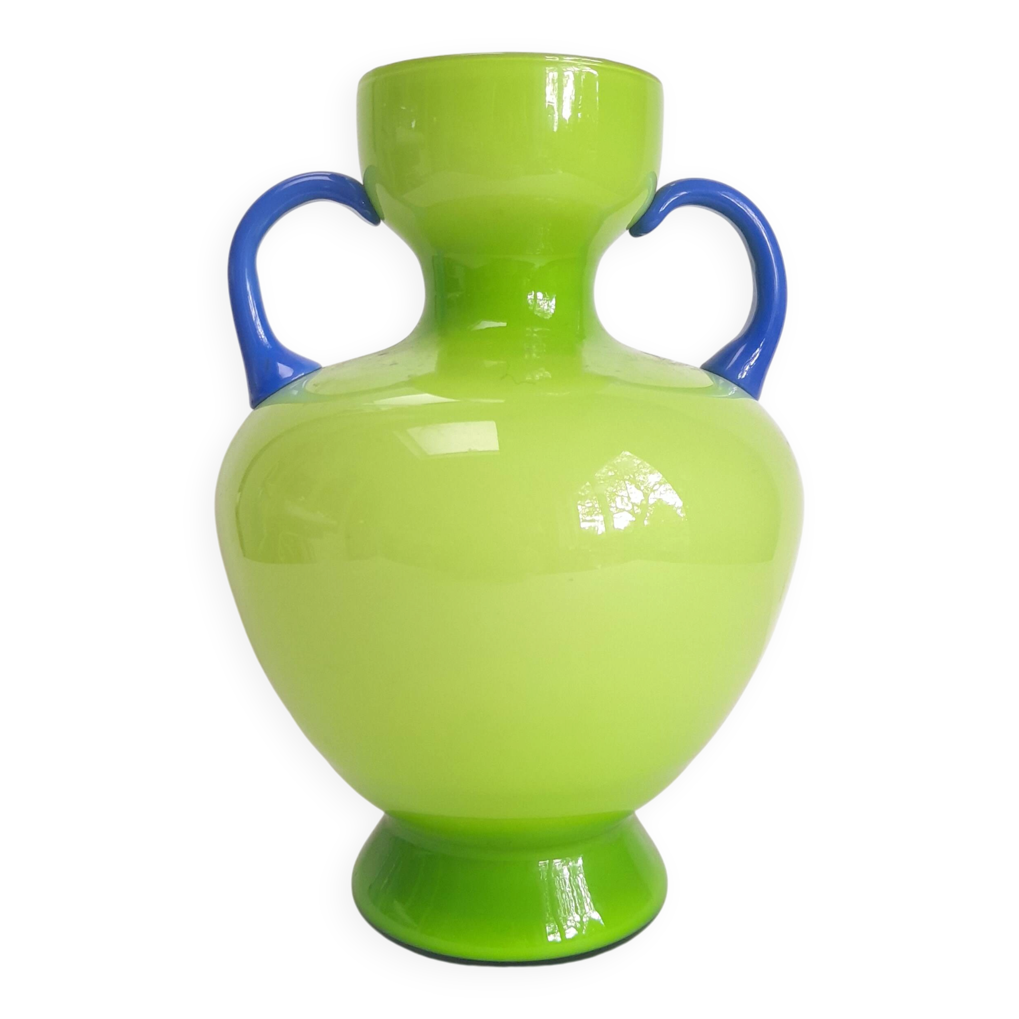 Vase vert à anses bleues en opaline italienne