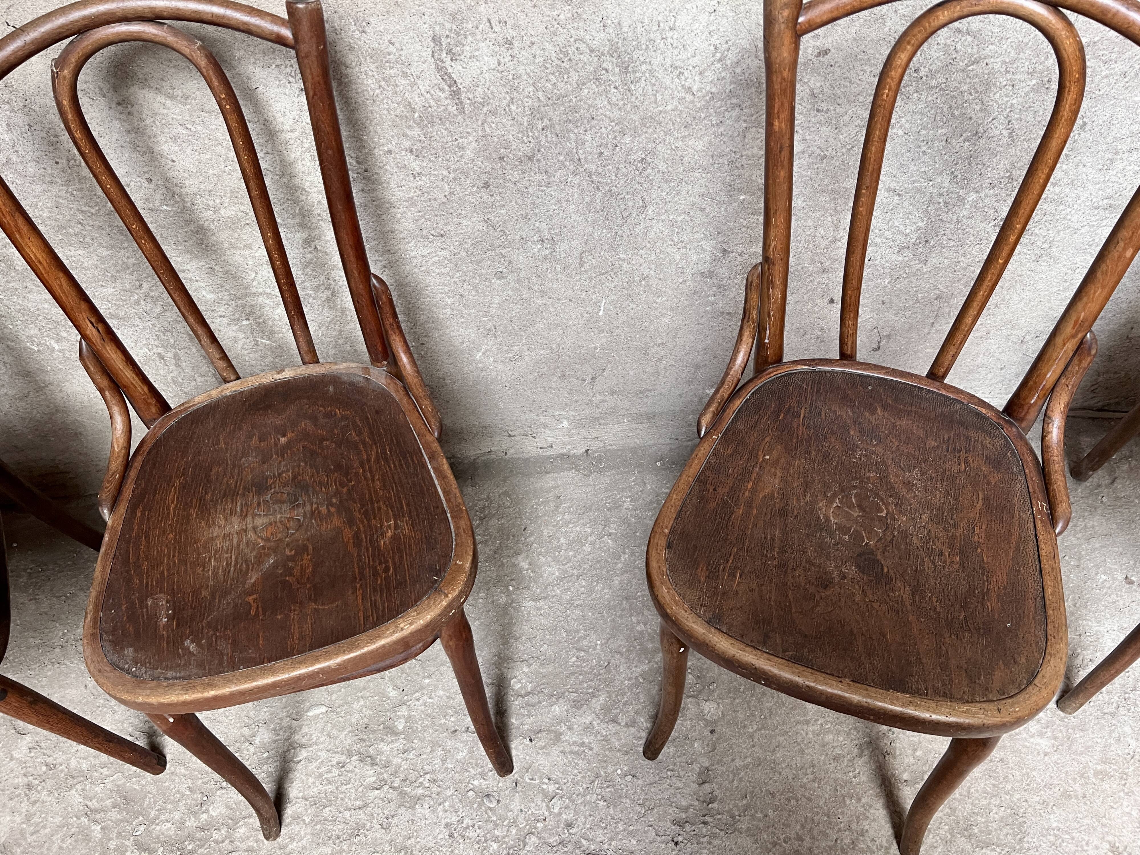 Set of 6 vintage bistro chairs