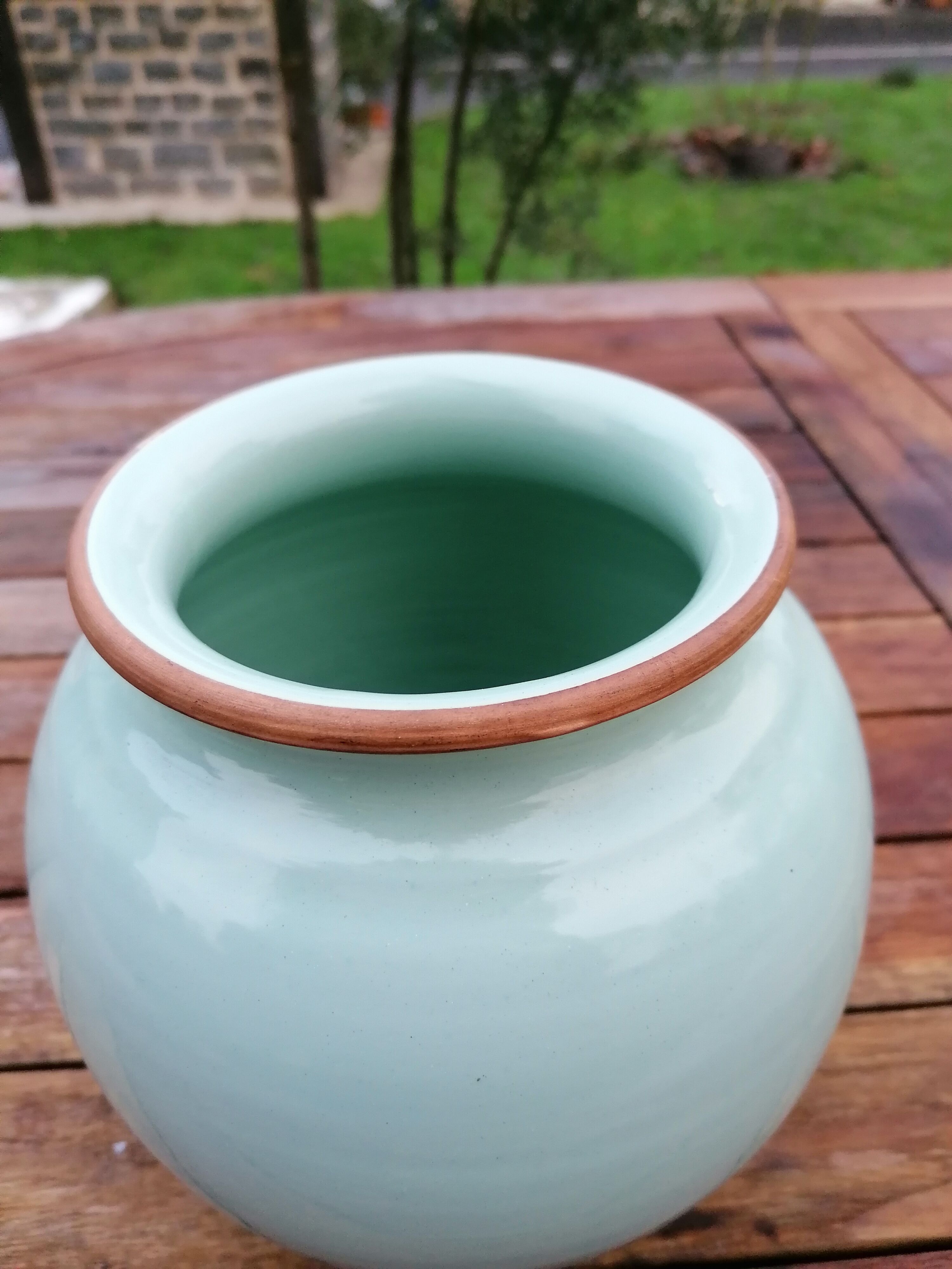 Ceramic vase