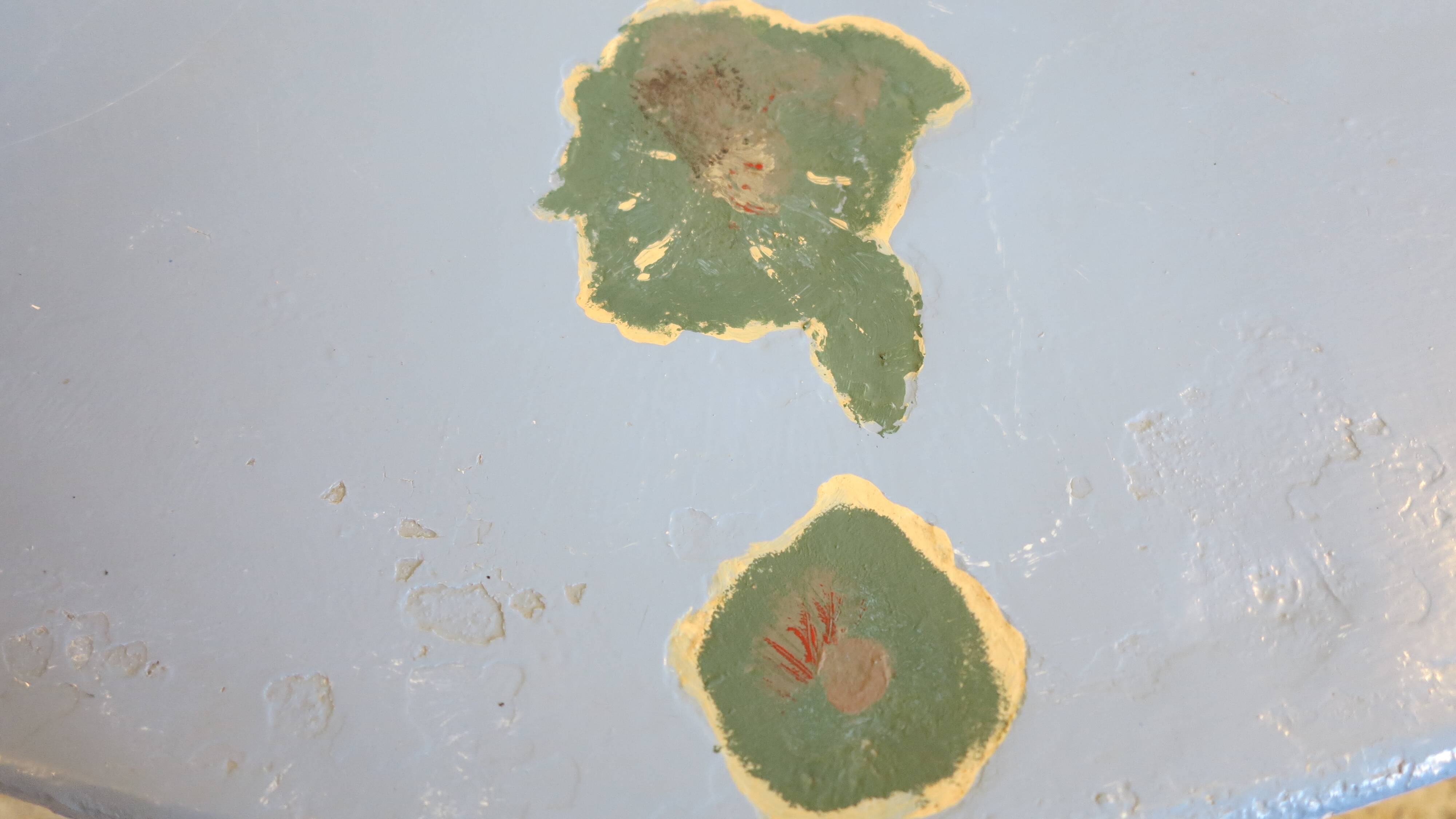 blue garden furniture "The earth is flat"