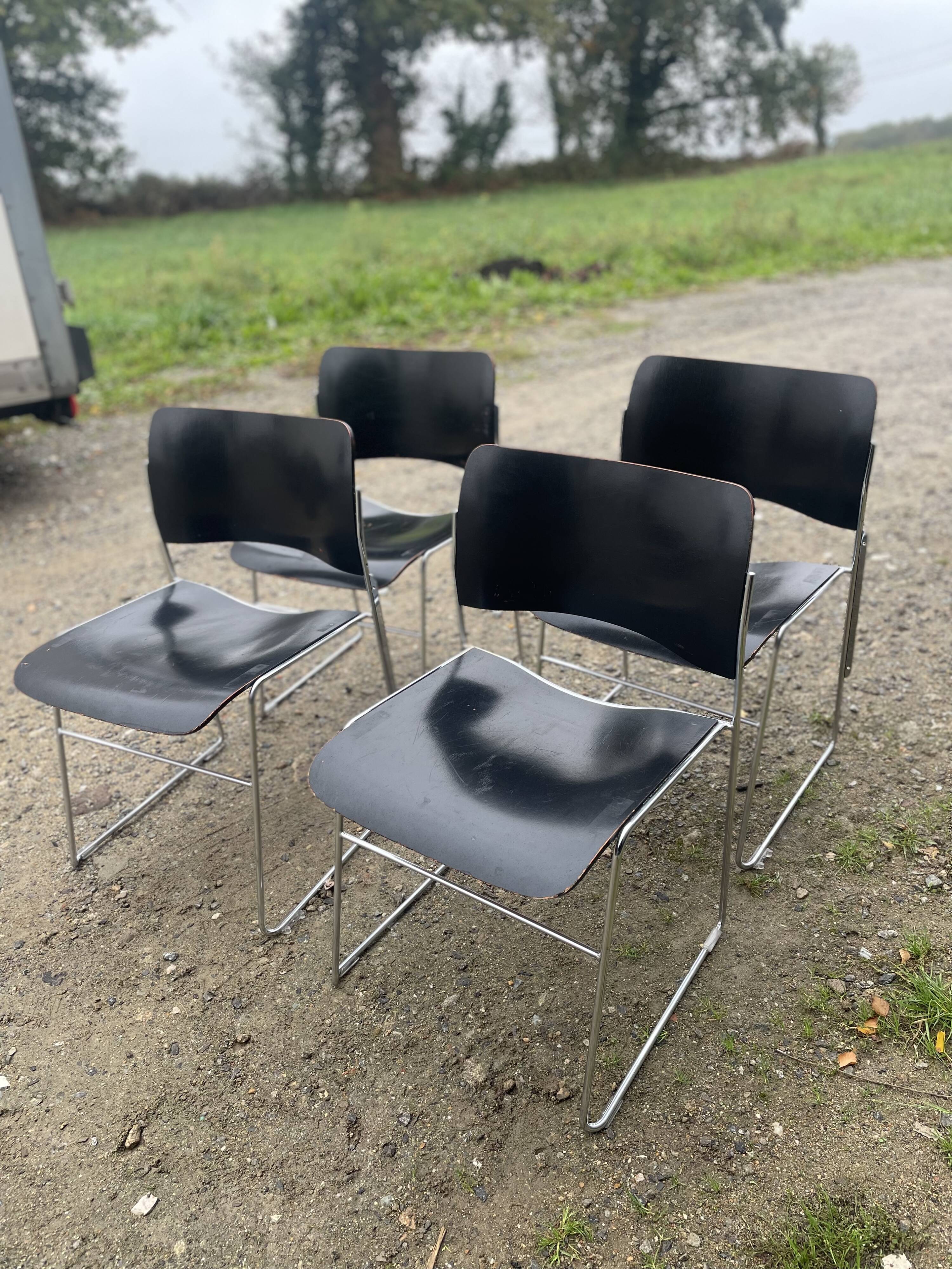 Set of chairs 40/4 by David Rowland for Howe