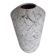 Vase en terre cuite peinte à motif graphique