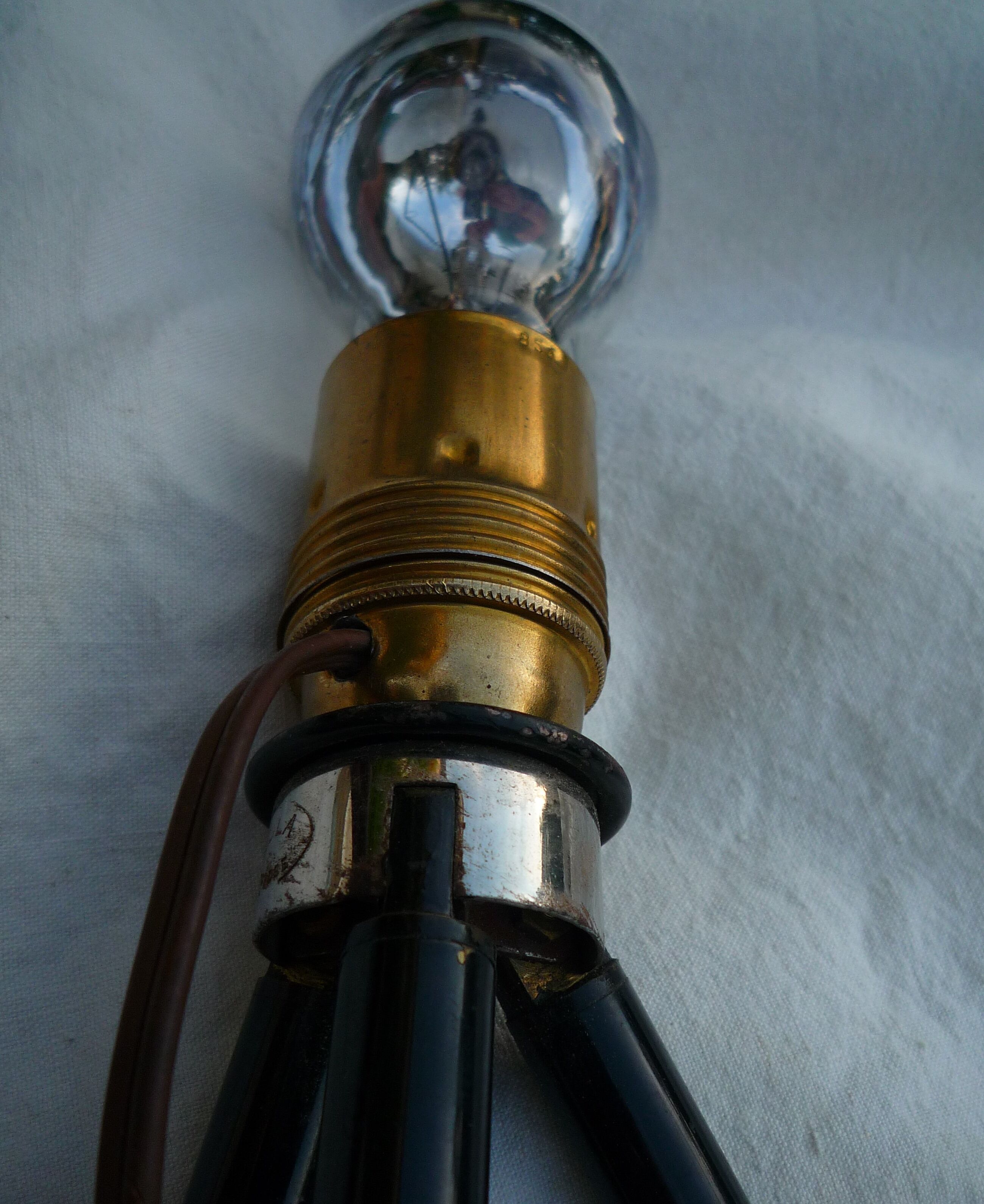 Industrial style tripod lamp old 1930s tripod