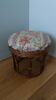 Pouf en rotin osier années 70 et coussin