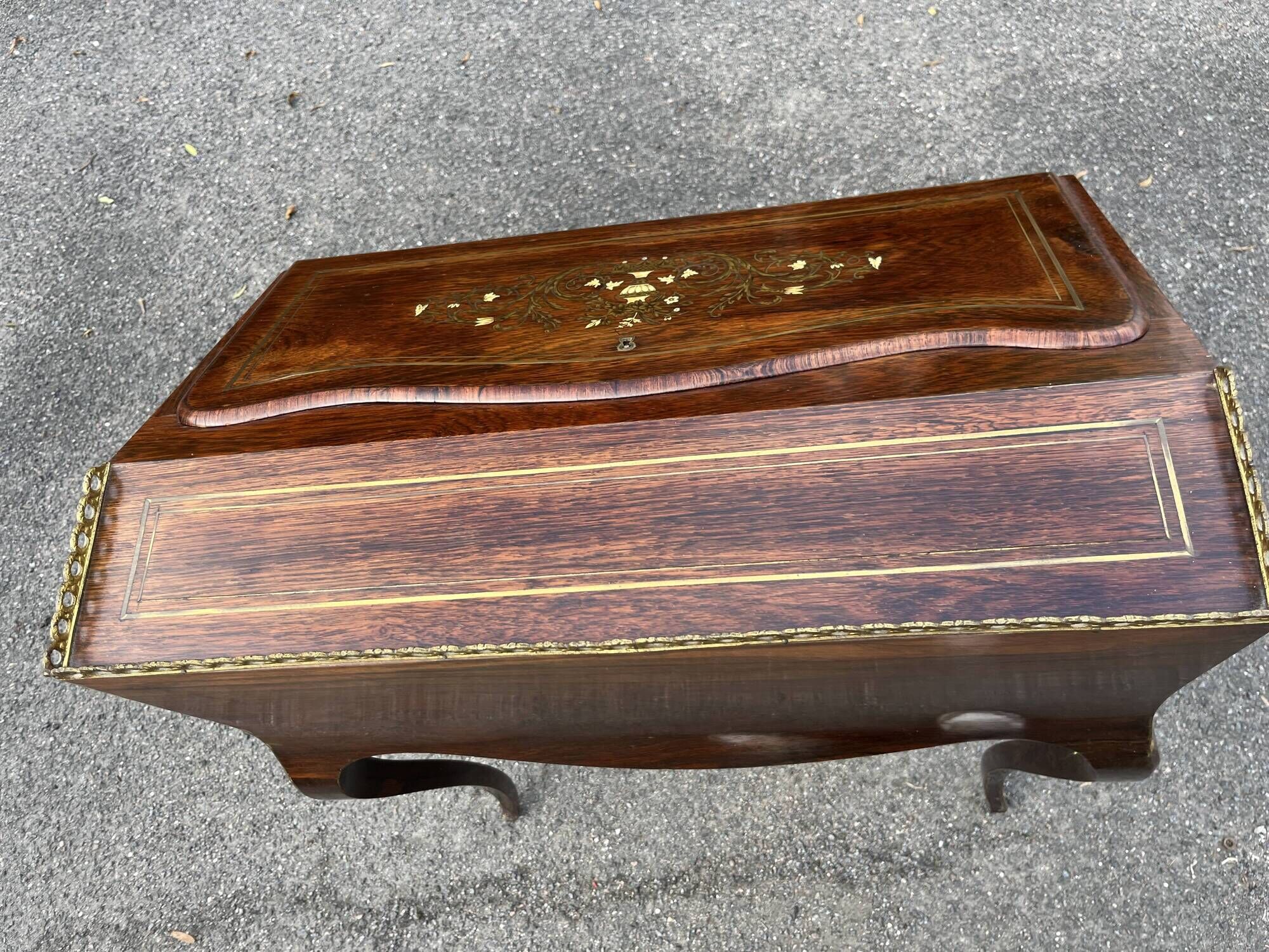 Napoleon III secretary desk in rosewood and brass marquetry