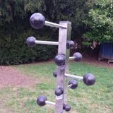 Portemanteau perroquet design des années 70 en métal chromé et bakelite