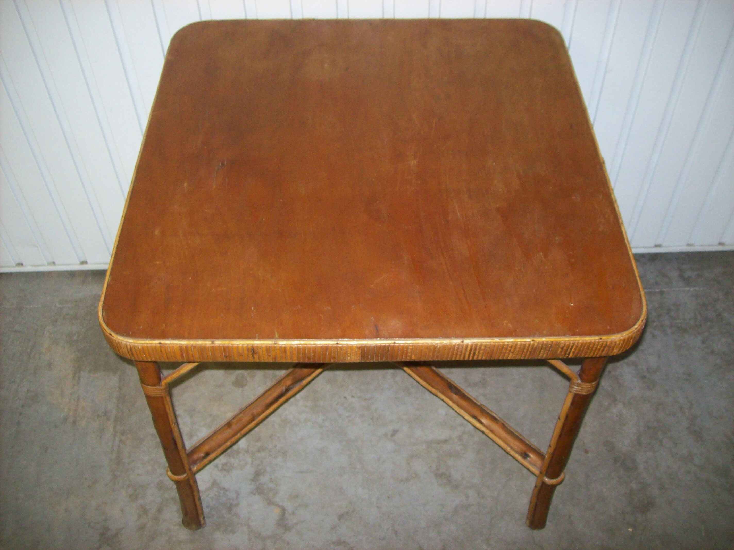 Rattan table