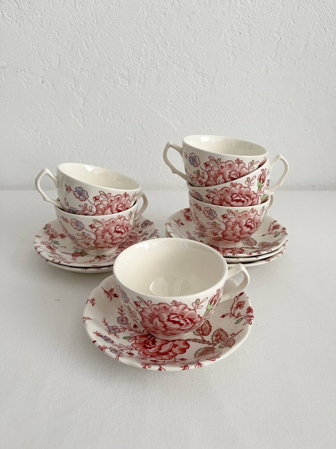 6 Johnson Brothers "Rose Chintz" English earthenware mugs