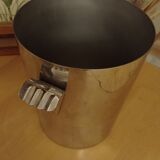 Duo of champagne buckets