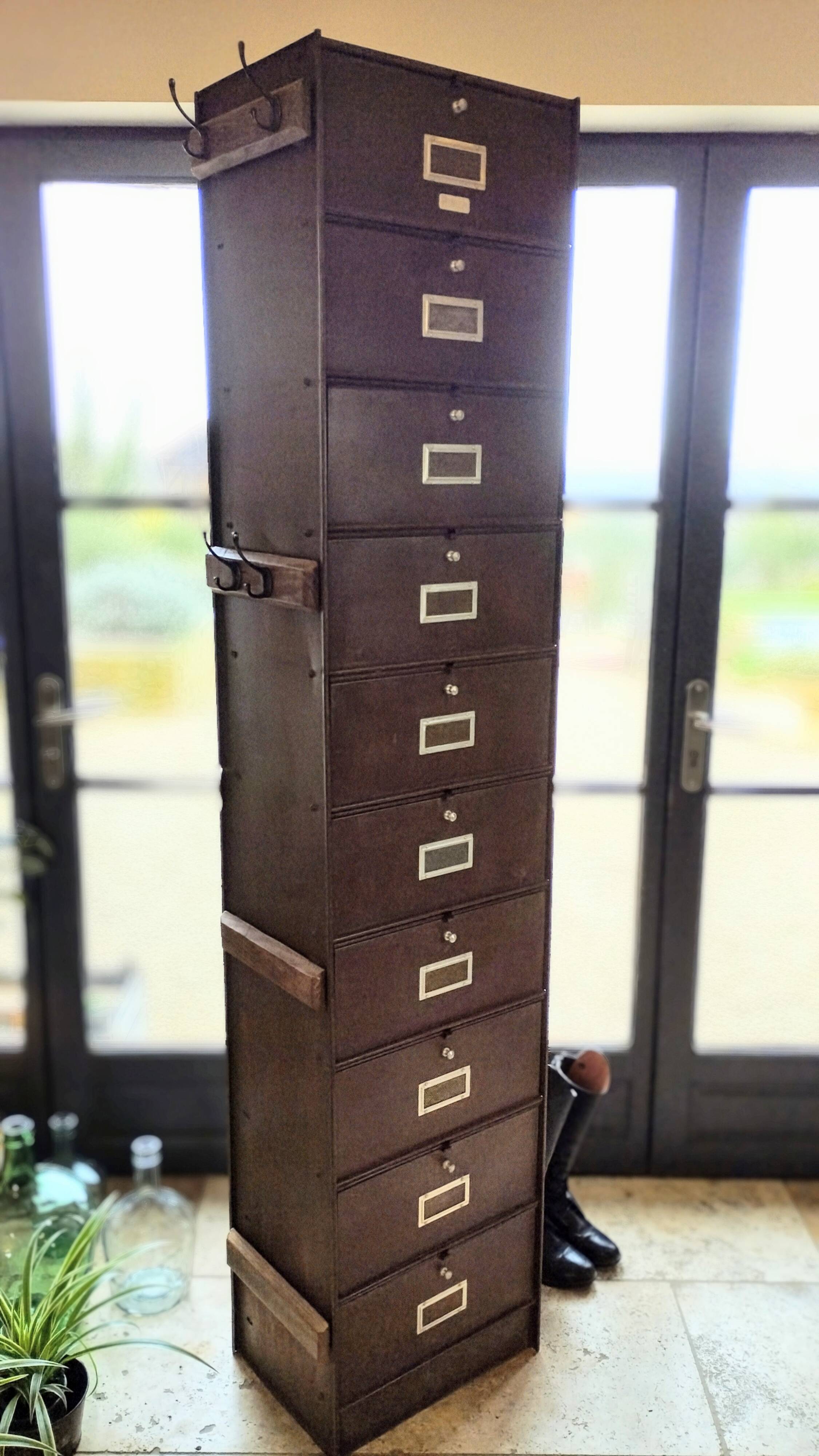 A vintage Roneo industrial flapper from the 1950s with a rusty patina