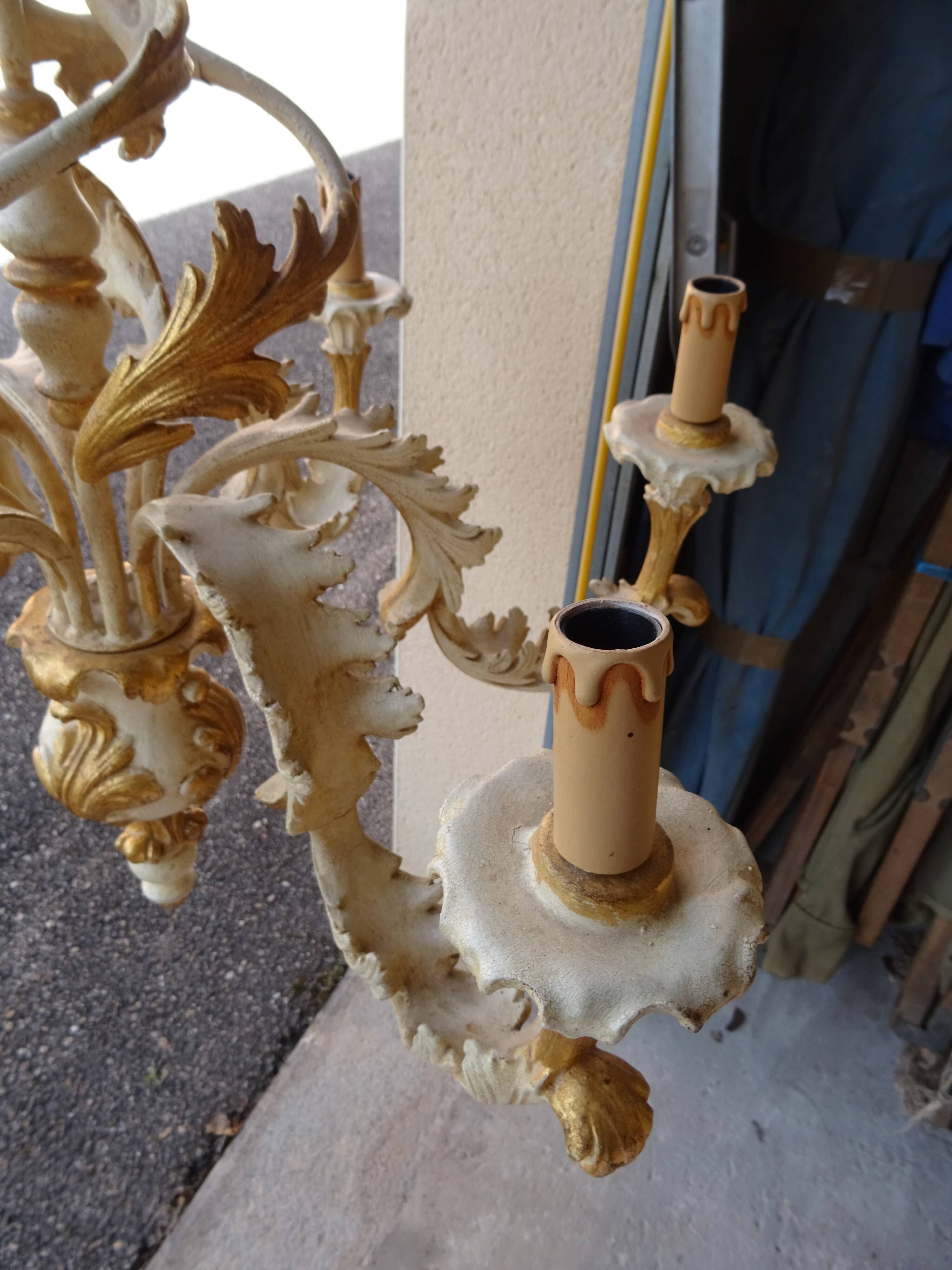 Lustre baroque Italien en bois et stuc doré 109 cm