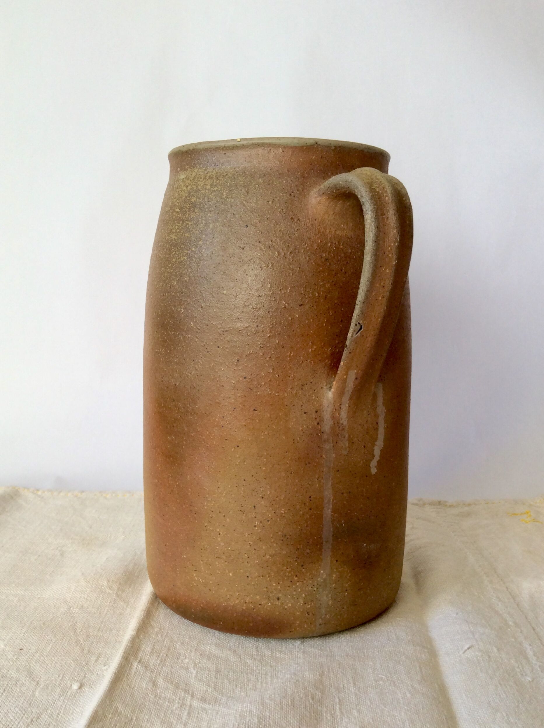 Large antique broc in 4-litre artisan sandstone