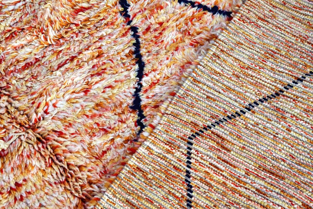 Beni Mrirt rug 335 x 220 cm