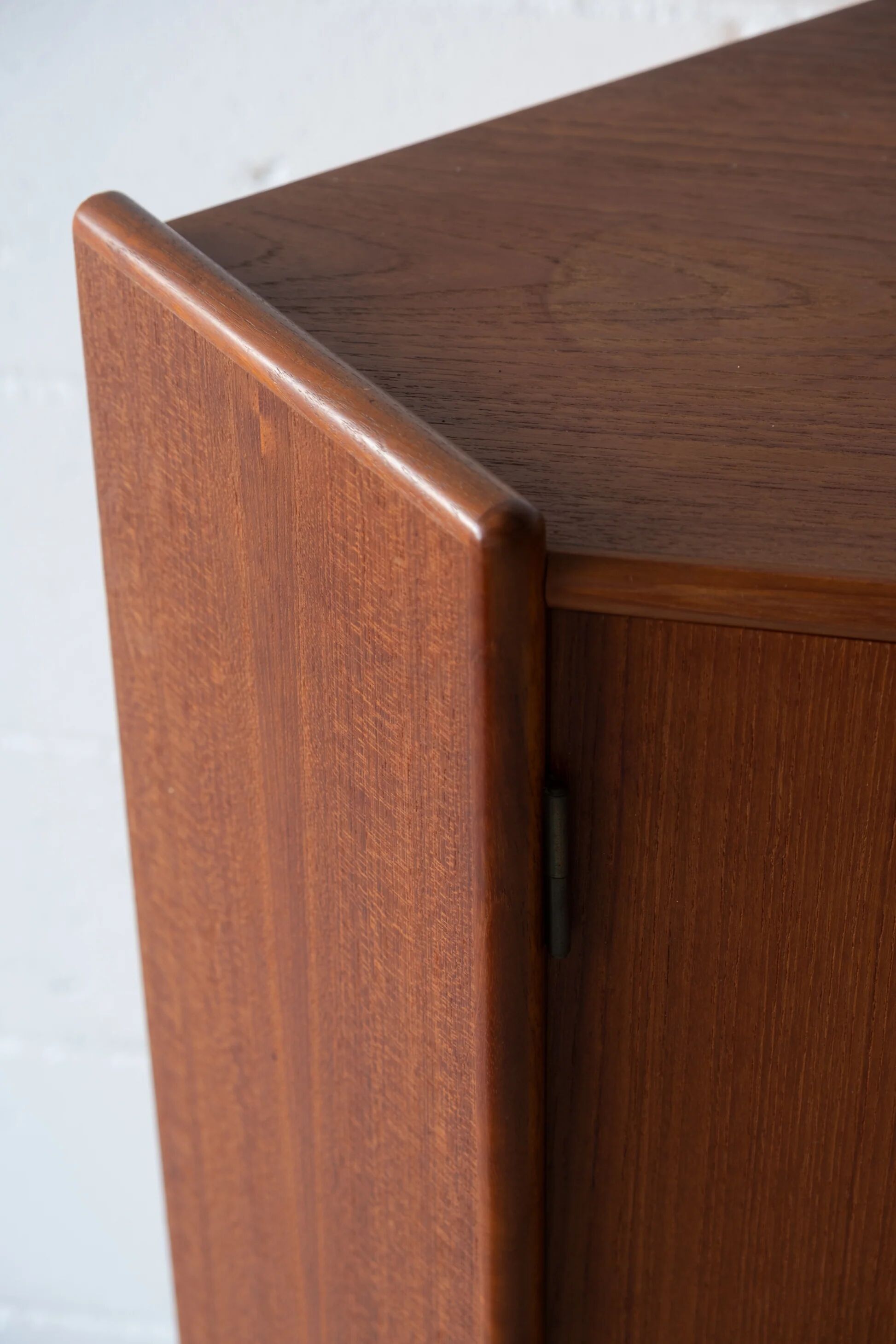 Meuble d'angle en teck avec bar