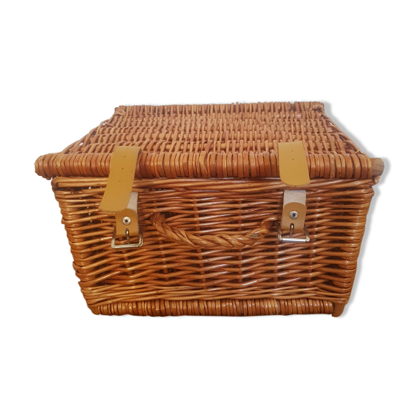 Wicker basket
