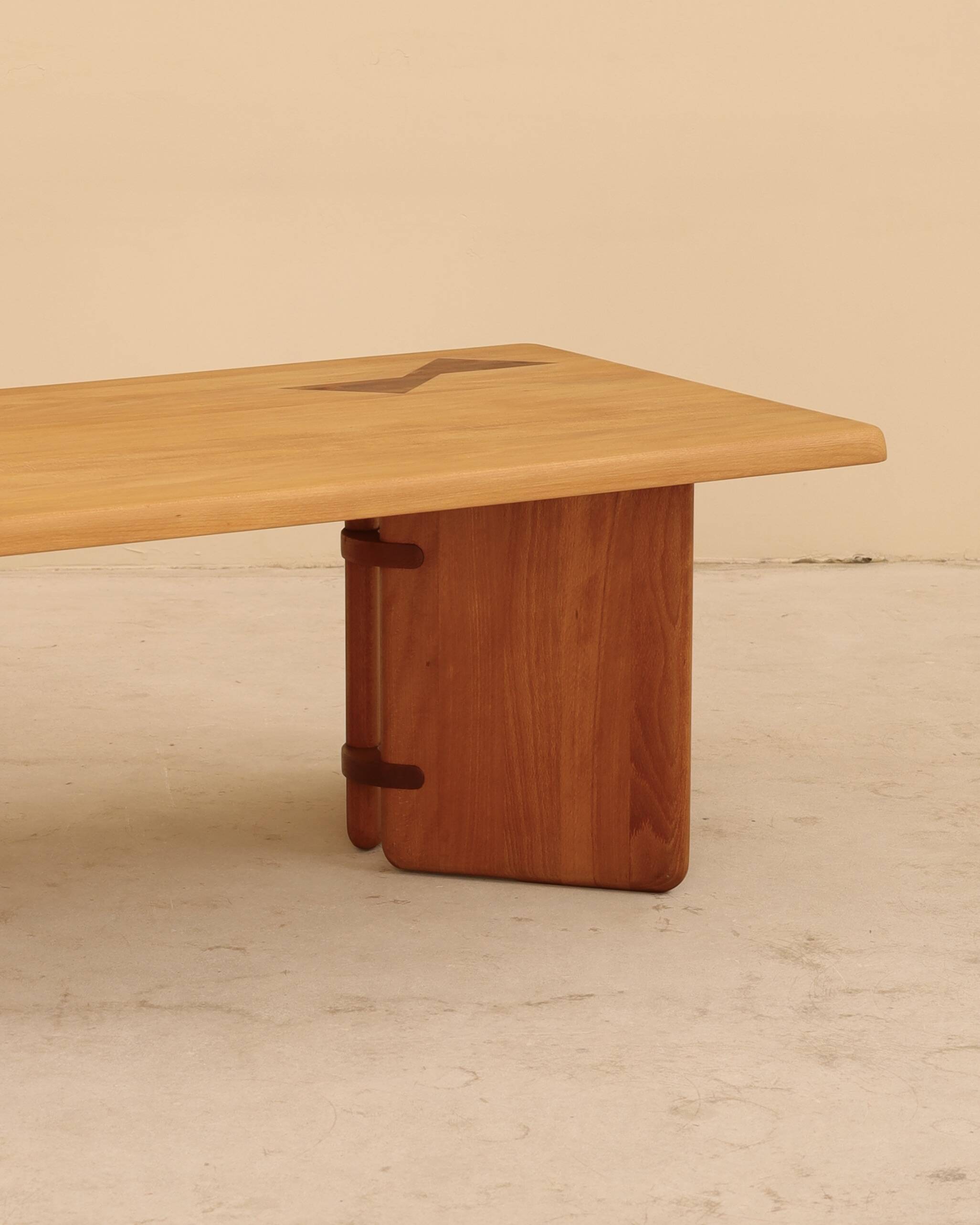 Table basse en hêtre massif, Seltz, France, 1988