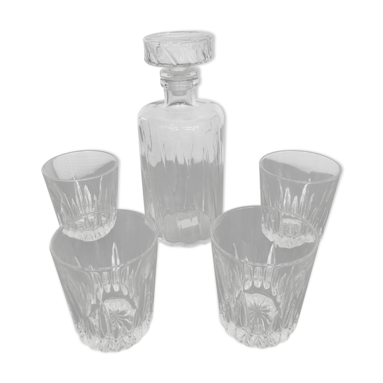 Carafe and 4 whiskey glasses