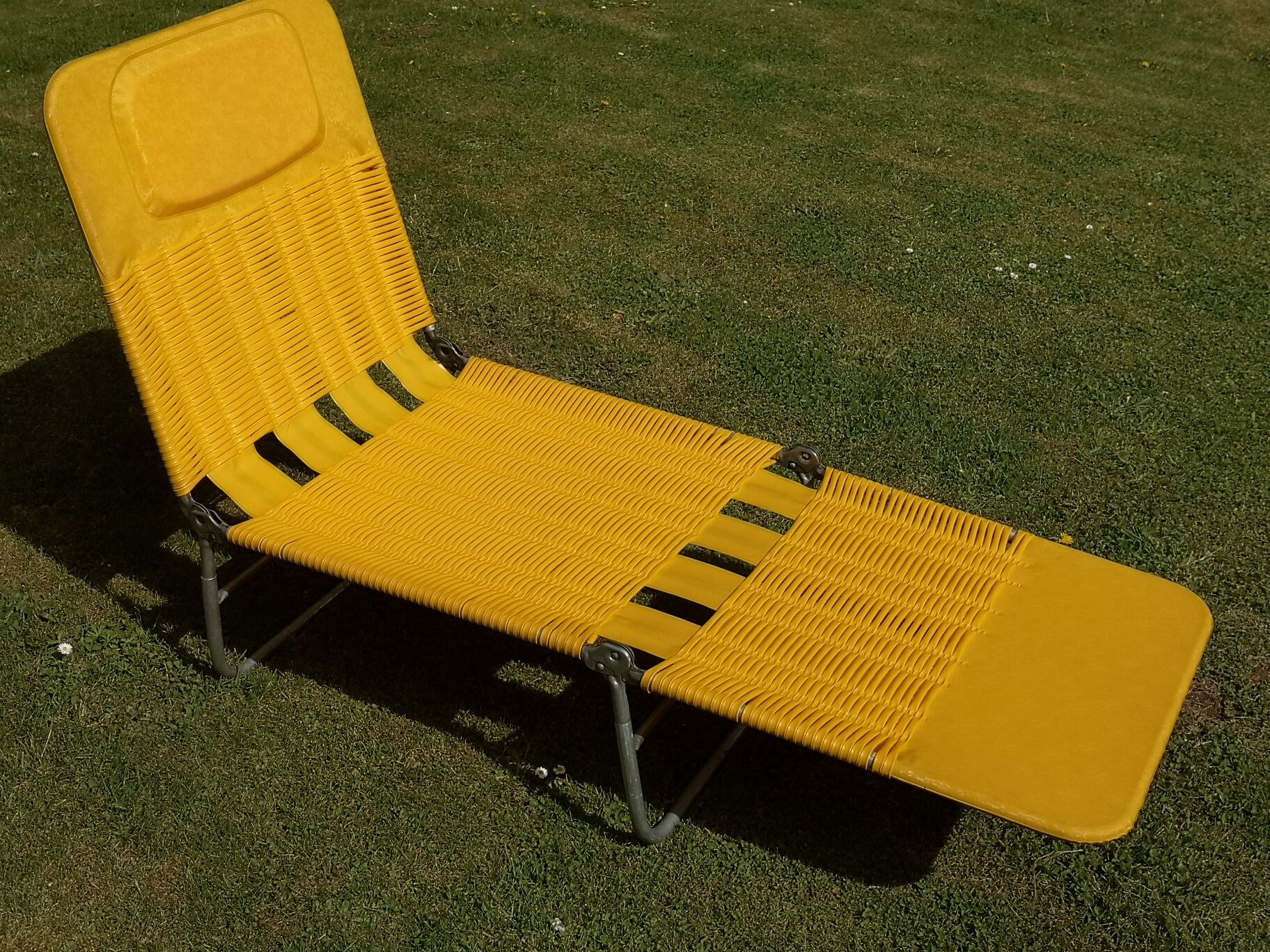 KURZ deckchair vintage year 60/70 yellow scoubidou